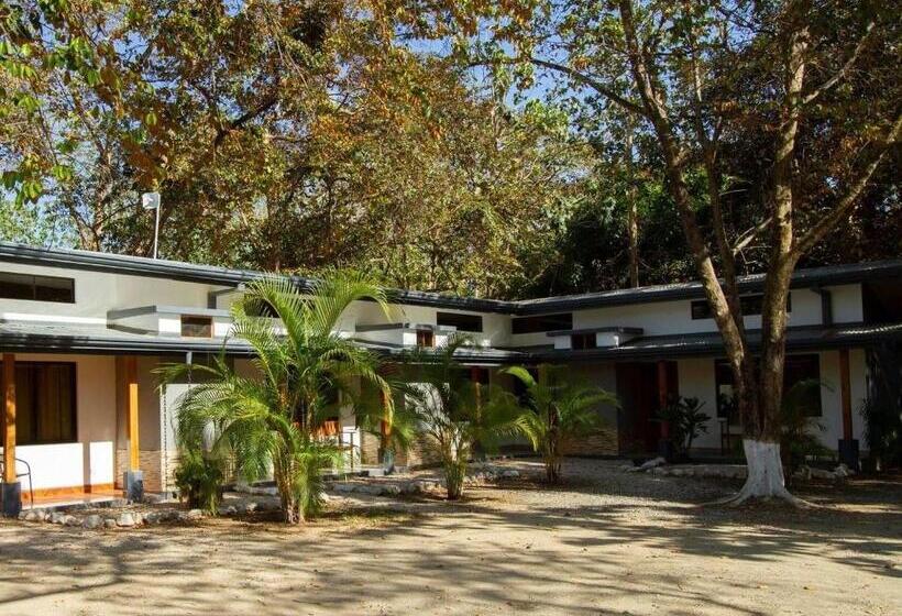 هتل کپسول Nosara Magazine Hostal