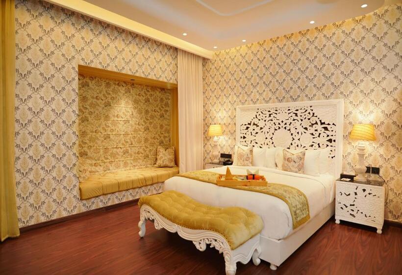 בית מלון כפרי French Riviera A Boutique