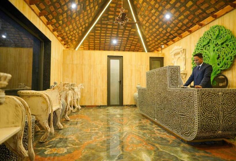 בית מלון כפרי French Riviera A Boutique