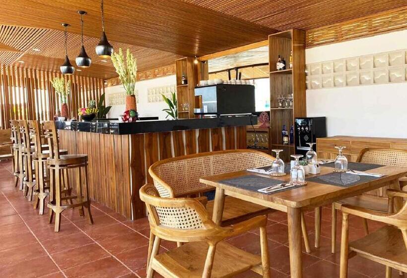 בית מלון כפרי The Prime Canggu Bali