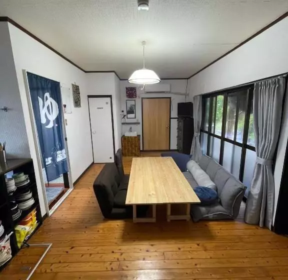 Majatalo 与論ゲストハウス ズッ友荘