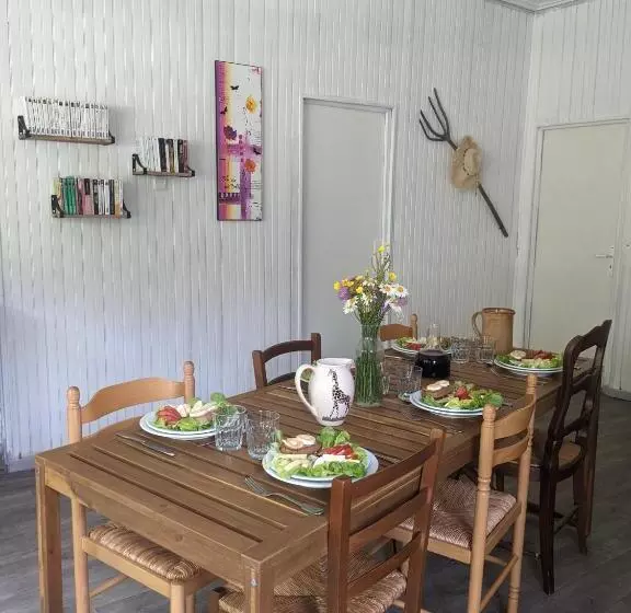 ペンション Ferme équestre Equi Cantal