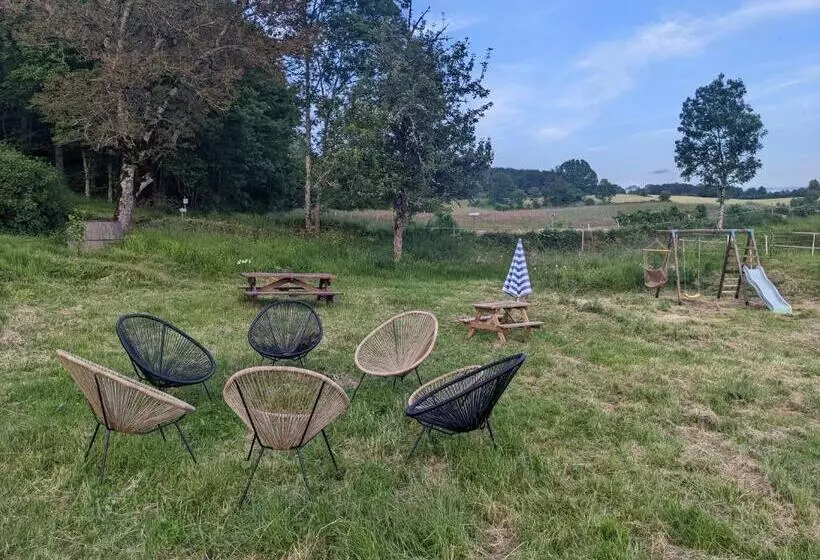 ペンション Ferme équestre Equi Cantal