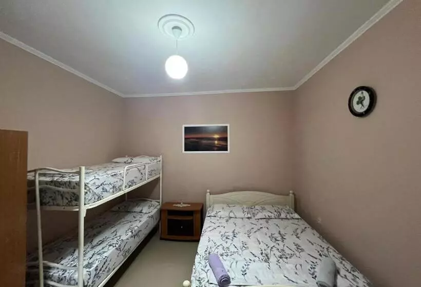 Pensió Rrjolli Rooms