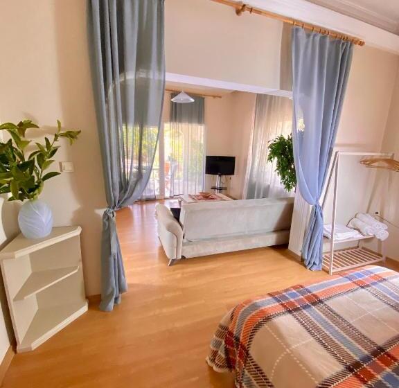 Пансион Sunyear Guest Houses 1