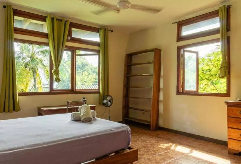 پانسیون Garden Rooms