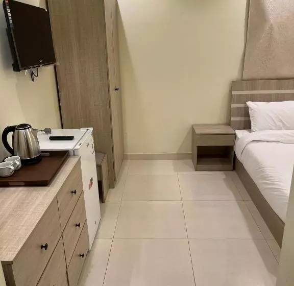 Al Tawfeeg Hotel   Al Azizyah