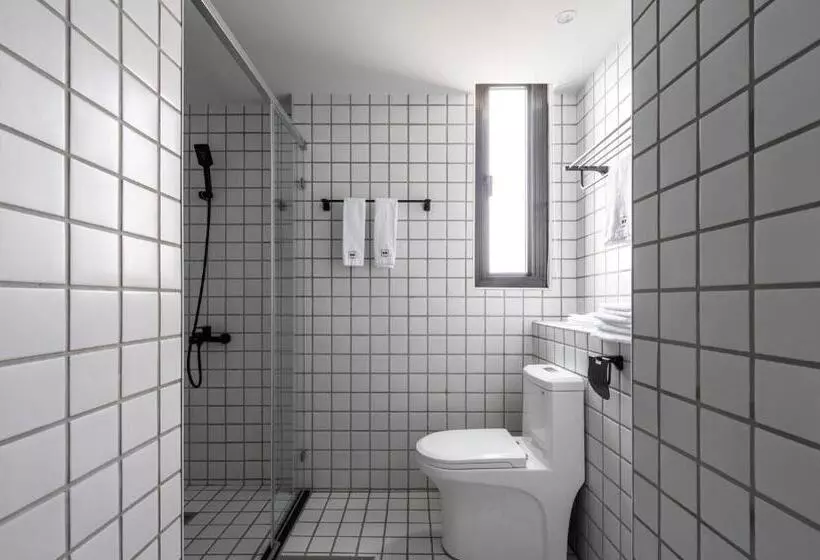 هاستل H Suite Inn