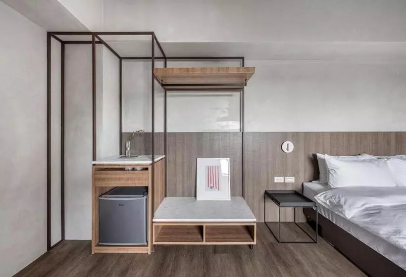 هاستل H Suite Inn