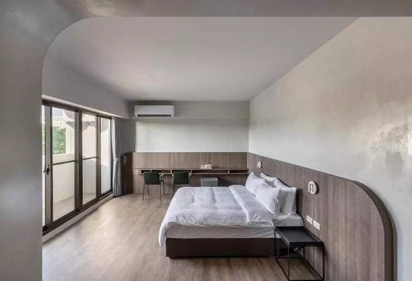 هاستل H Suite Inn