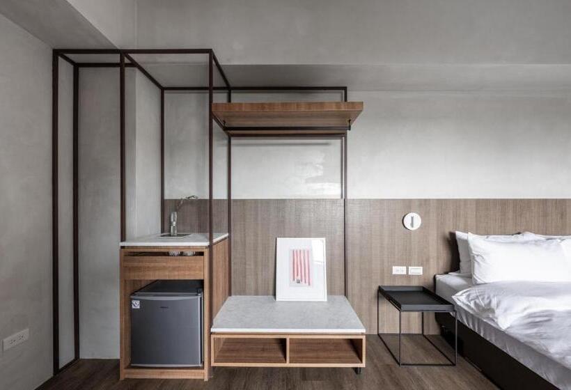 هاستل H Suite Inn