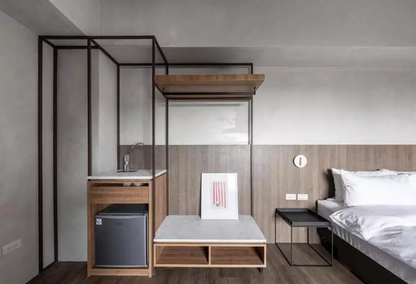 هاستل H Suite Inn