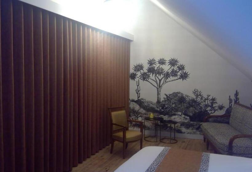 تختخواب و صبحانه L Atelier