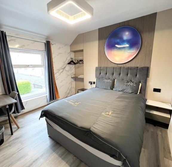 Bed and Breakfast The Welsh Space Newly Renovated!