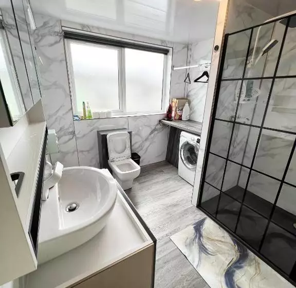 Aamiaismajoitus (B&B) The Welsh Space   Newly Renovated!