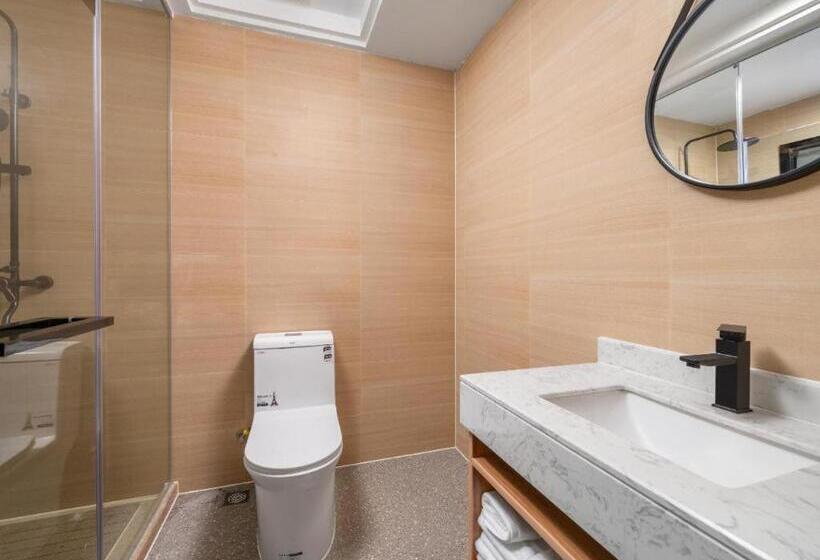 Borrman Hotel Guangzhou Xinshi Baixin Plaza Qifu Road