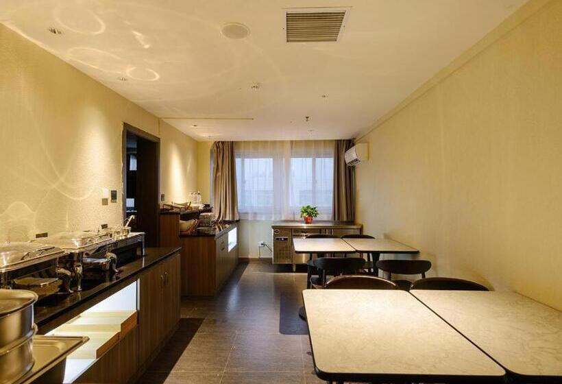 Hanting Hotel Zhengzhou Erqi Dehua Pedestrian Street