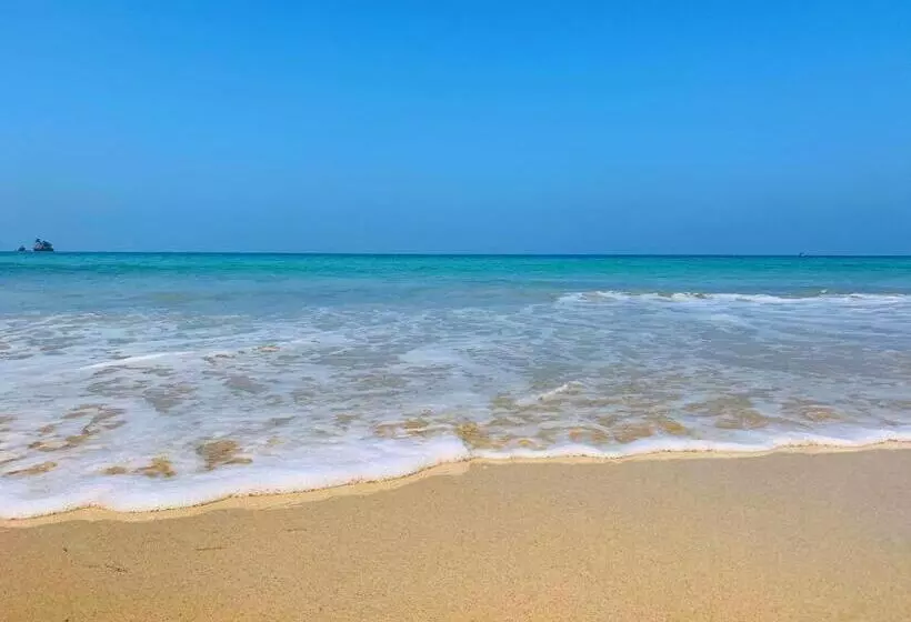 ホテル Longbeach Kohphayam