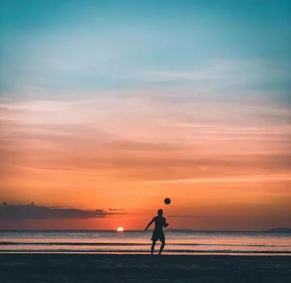 ホテル Longbeach Kohphayam