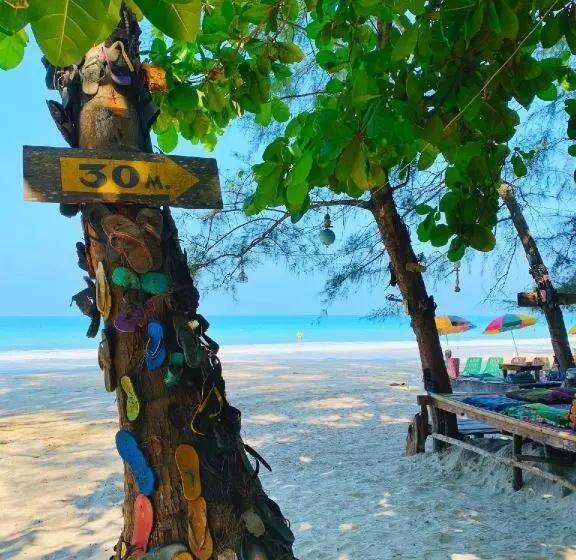 ホテル Longbeach Kohphayam