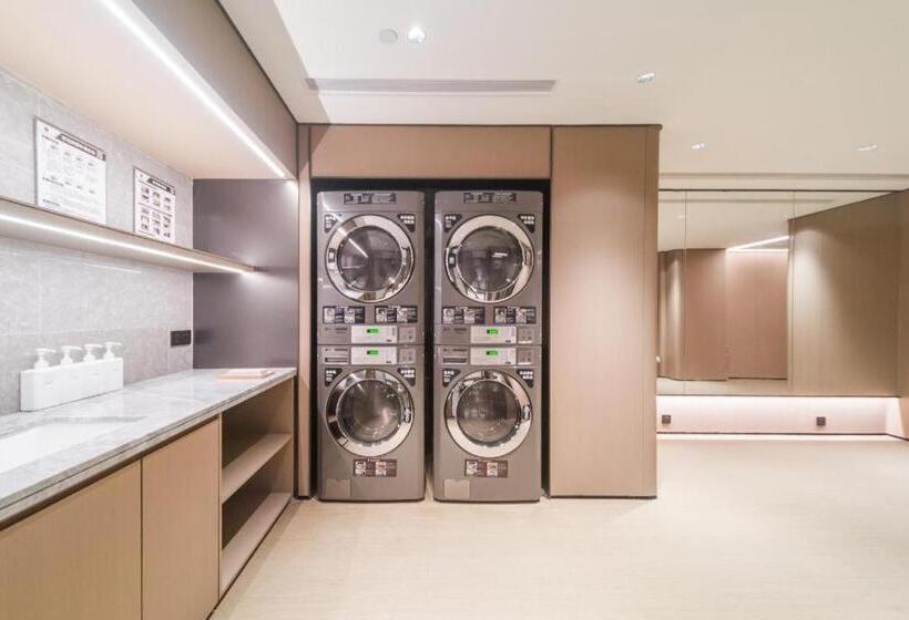 Ji Hotel Shenzhen Baoan Pingzhou Metro Station