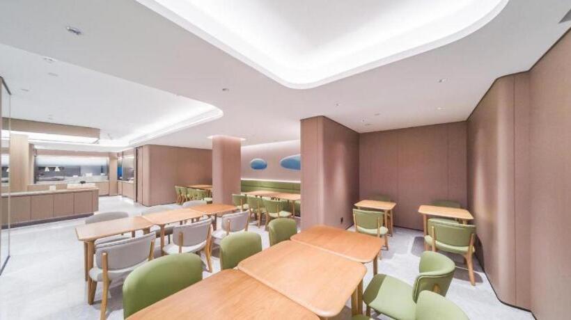 Ji Hotel Shenzhen Baoan Pingzhou Metro Station