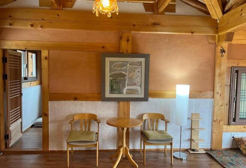 Пансион Yeongyang Youyoudang Dockchae Hanok