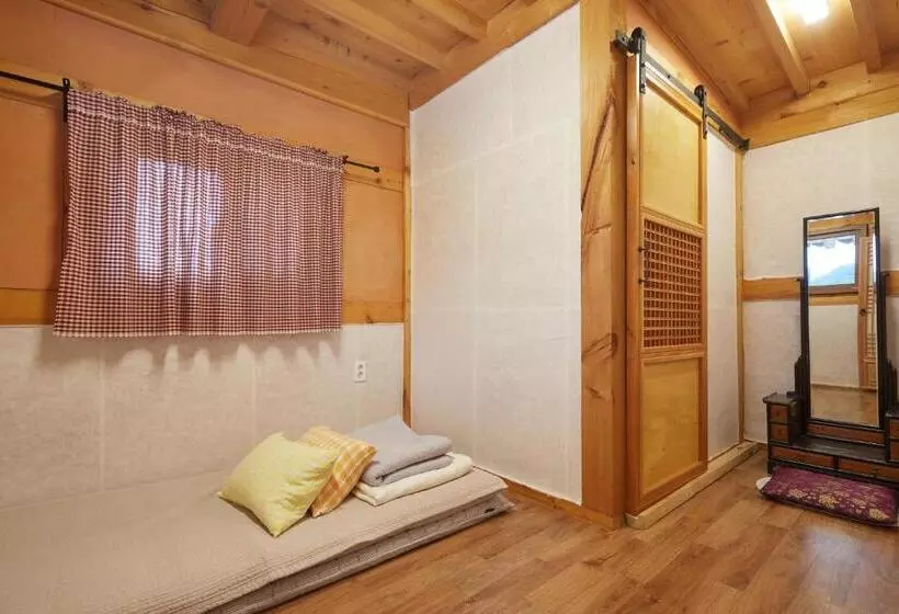 Majatalo Yeongyang Youyoudang Dockchae Hanok