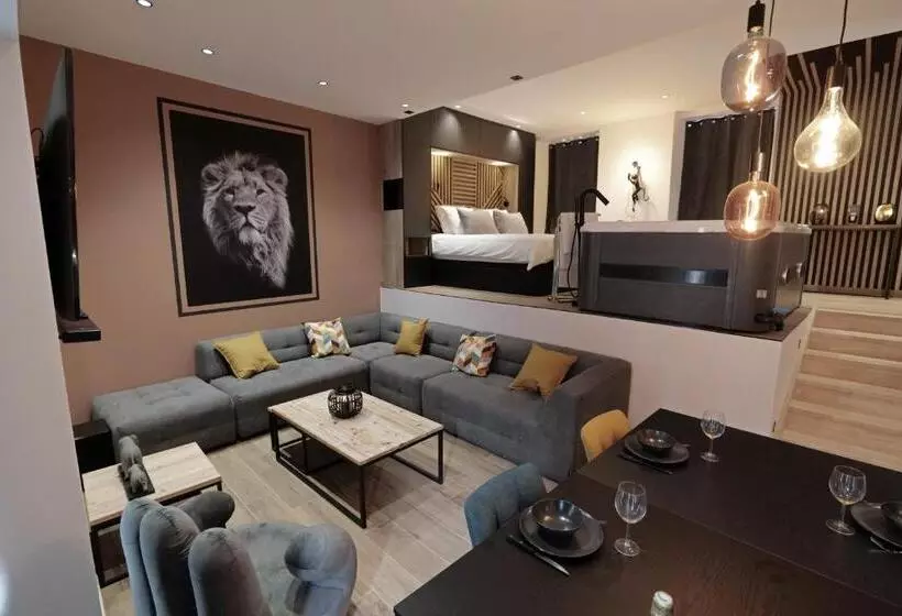 Zanzibar Suite