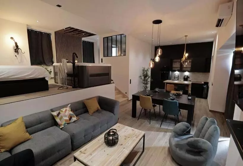 Zanzibar Suite