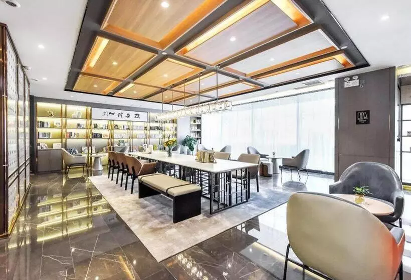 Atour Hotel Lanzhou East Market Meteorological Bureau Metro Station