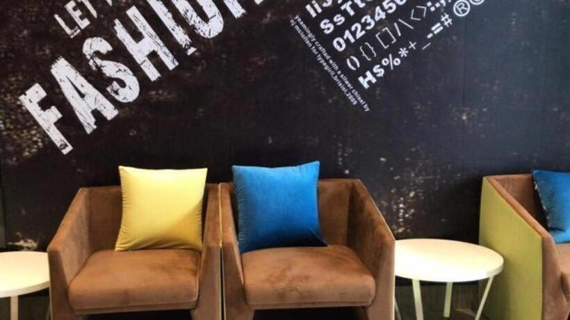 Greentree Alliance Hotel Chongqing Fortune Plaza Xingfu Square Guangdianyuan Light Rail Station