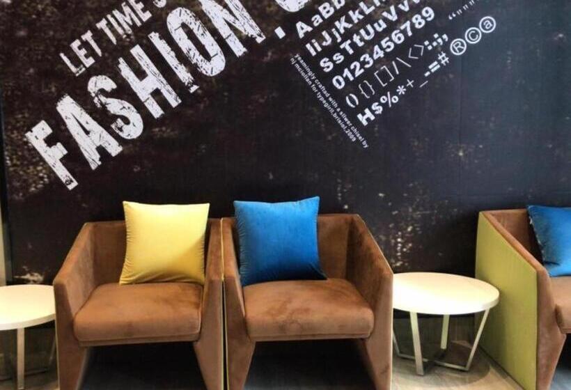 Greentree Alliance Hotel Chongqing Fortune Plaza Xingfu Square Guangdianyuan Light Rail Station