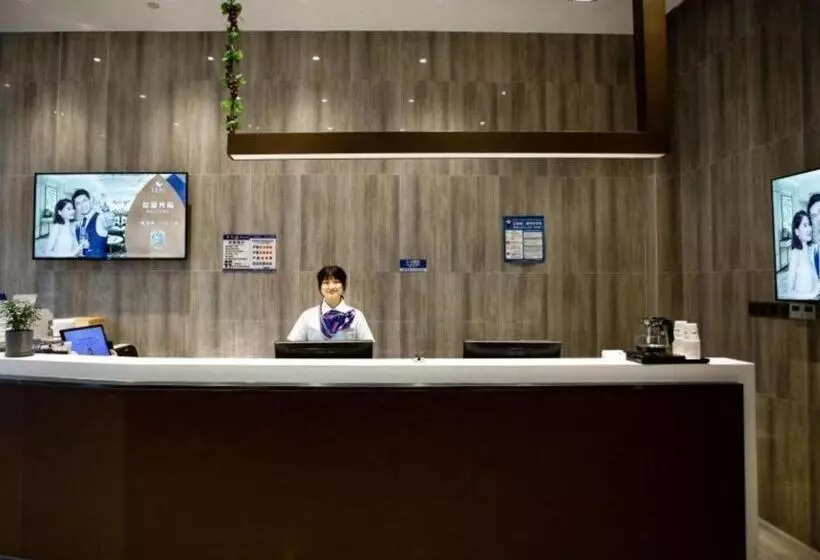 Greentree Alliance Hotel Chongqing Fortune Plaza Xingfu Square Guangdianyuan Light Rail Station