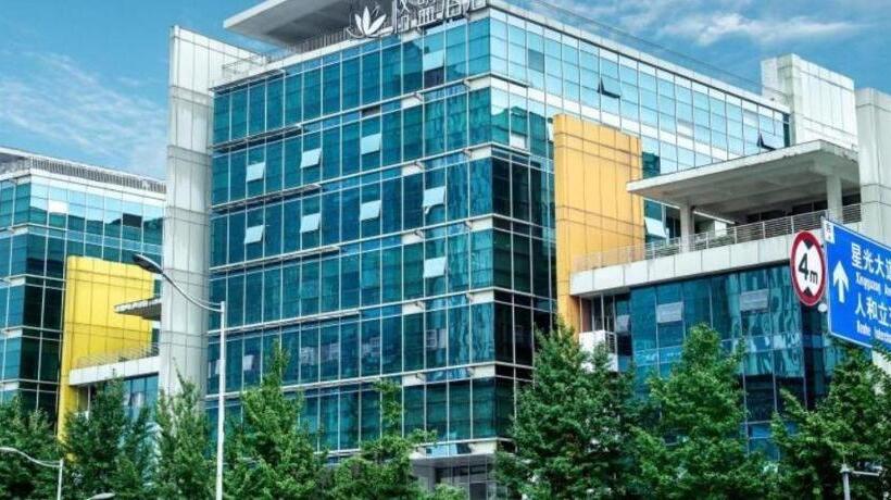 Greentree Alliance Hotel Chongqing Fortune Plaza Xingfu Square Guangdianyuan Light Rail Station