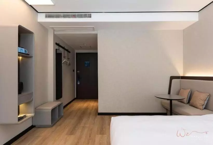 Hanting Hotel Huanggang Huangmei County