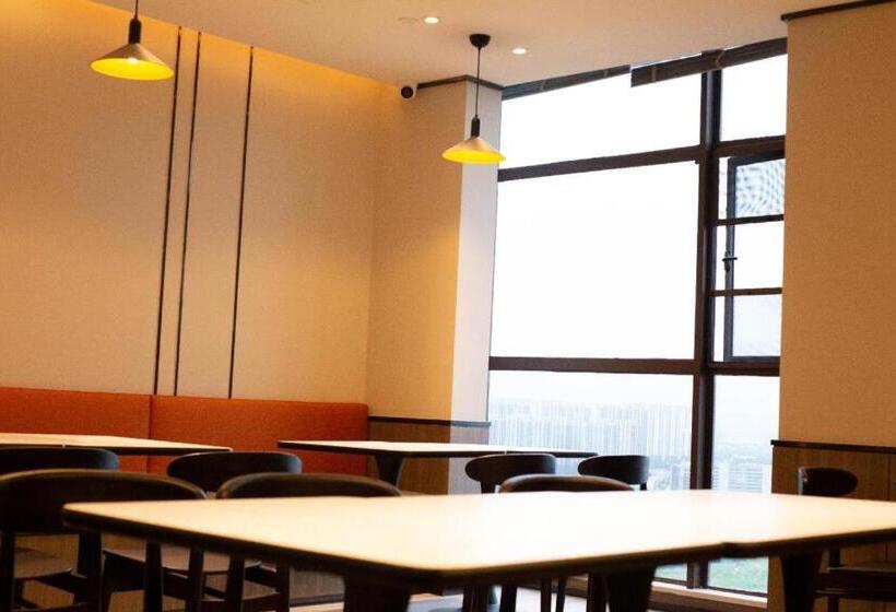 Hanting Hotel Nanchang West Station Wangcheng New District