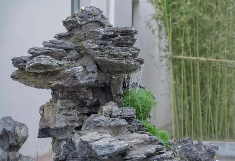 Hanting Hotel Tianjin Binhai Airport Economic Zone Metro Station