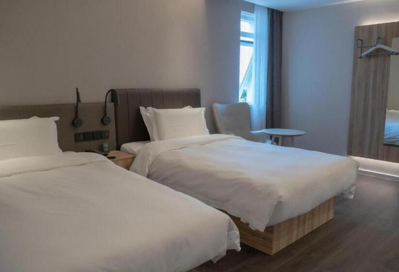 Hanting Hotel Tianjin Binhai Airport Economic Zone Metro Station