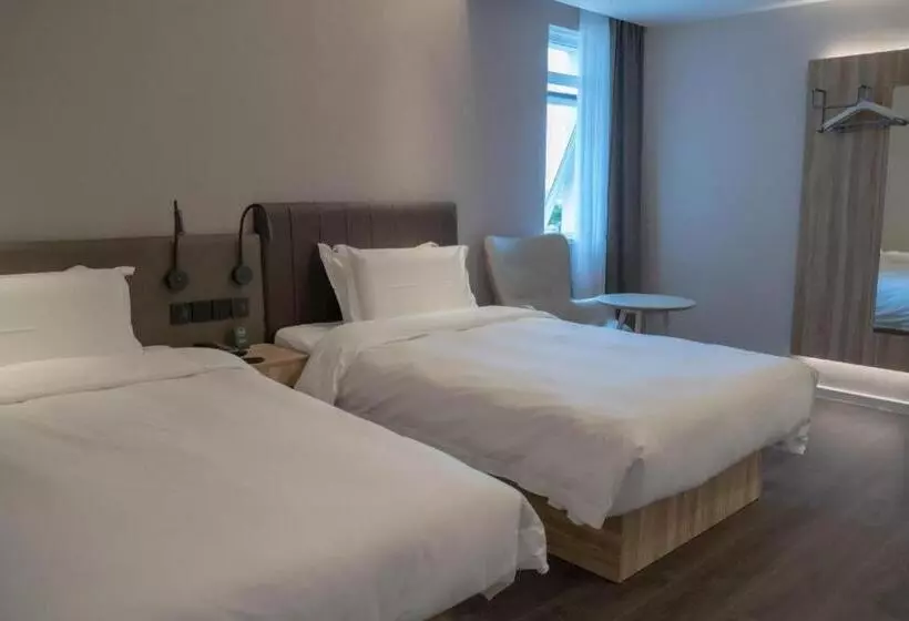 Hanting Hotel Tianjin Binhai Airport Economic Zone Metro Station