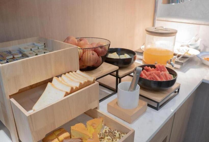 Hanting Hotel Tianjin Binhai Airport Economic Zone Metro Station