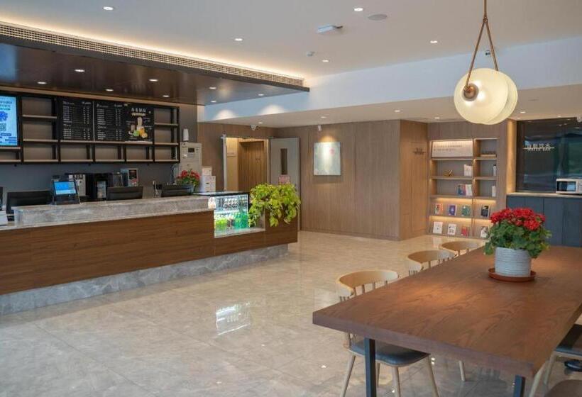 Hanting Hotel Tianjin Binhai Airport Economic Zone Metro Station