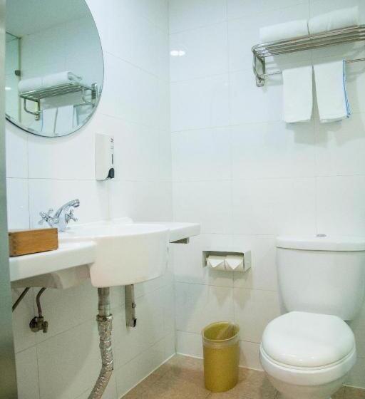 Hanting Hotel Weinan Railway Station