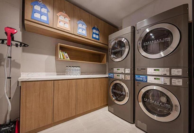 Hanting Hotel Yixing Sports Center