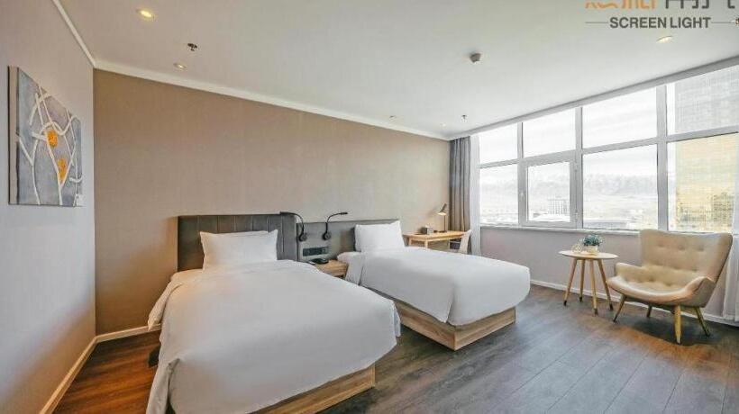 Hanting Premium Hotel Delingha Jinghuawan Plaza