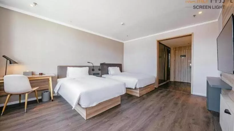 Hanting Premium Hotel Delingha Jinghuawan Plaza