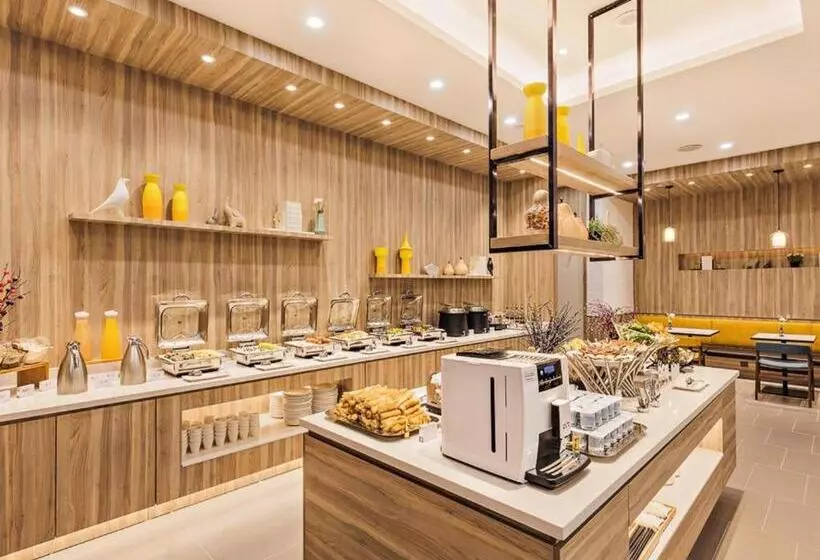 Hanting Premium Hotel Jinan Jiyang Jibei Park