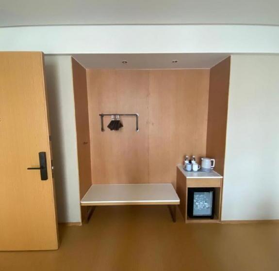 Ji Hotel Luzhou Bubugao Plaza