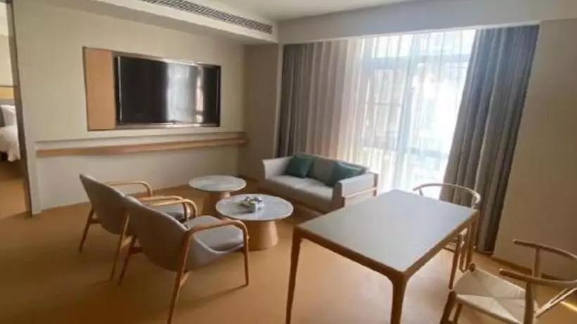 Ji Hotel Luzhou Bubugao Plaza