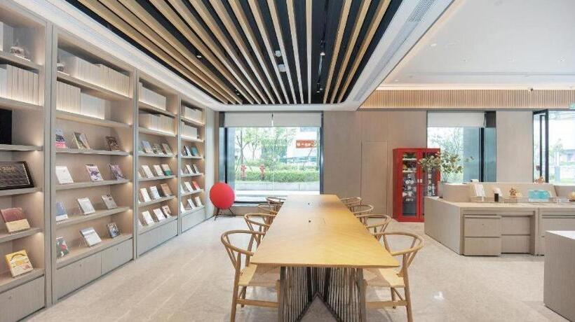 Ji Hotel Luzhou Bubugao Plaza